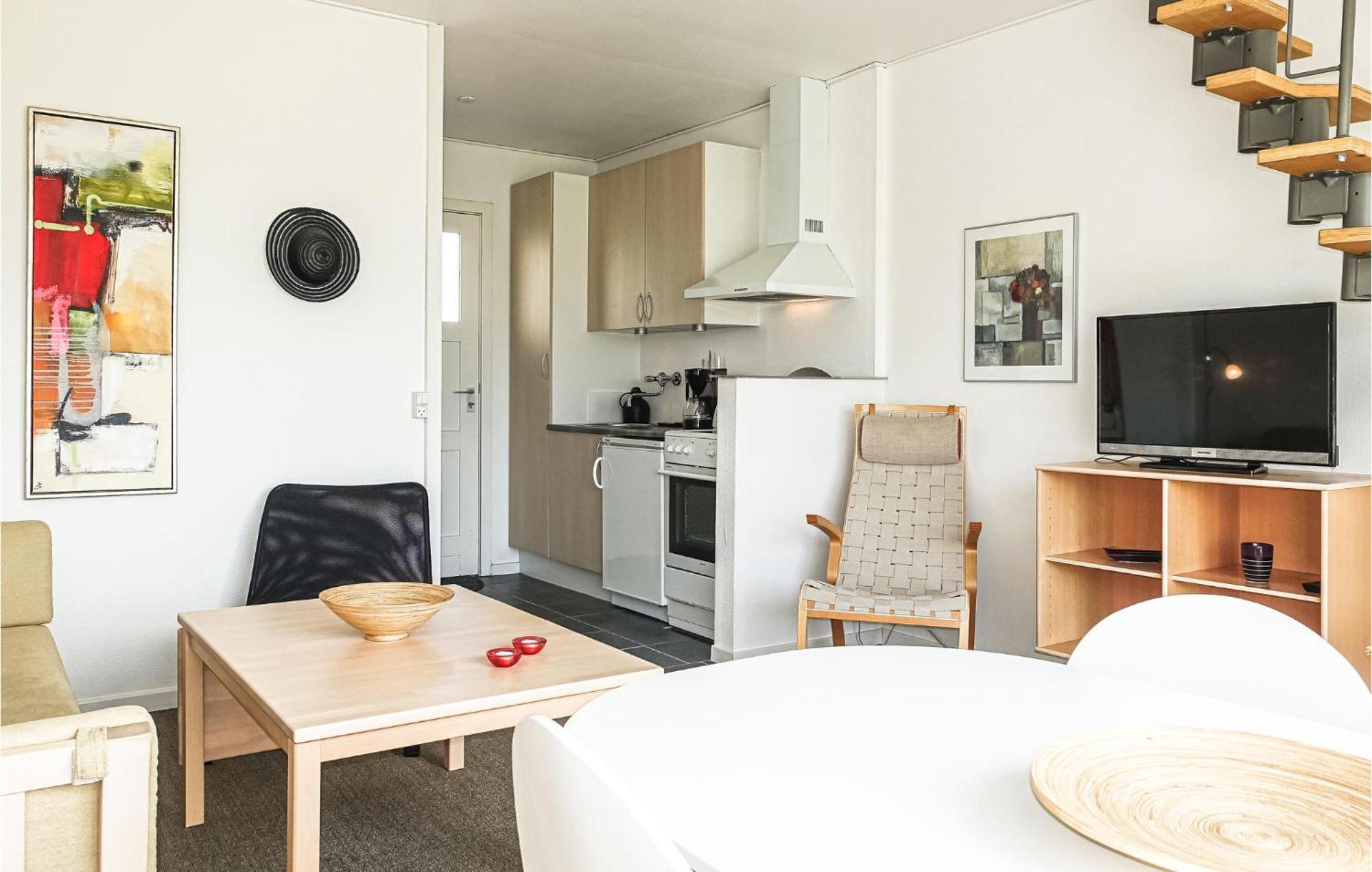 Nice Apartment In Allinge With House Sea View Exterior foto